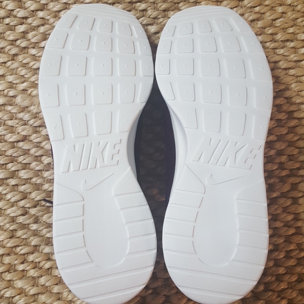 Nike Running Shoes - Picture 4 of 6